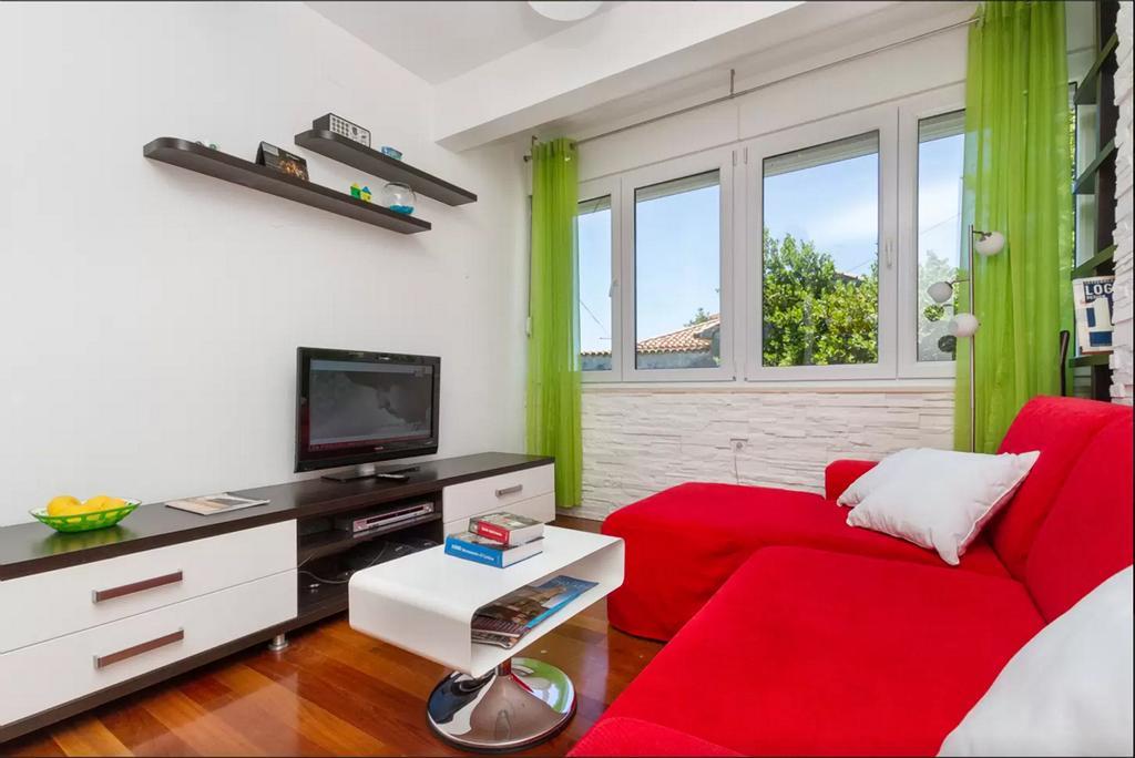 Apartment Put Meja Split Bagian luar foto